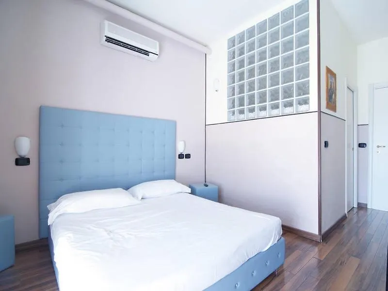 Hotel Residenza Sveva Bari 3*,  Włochy
